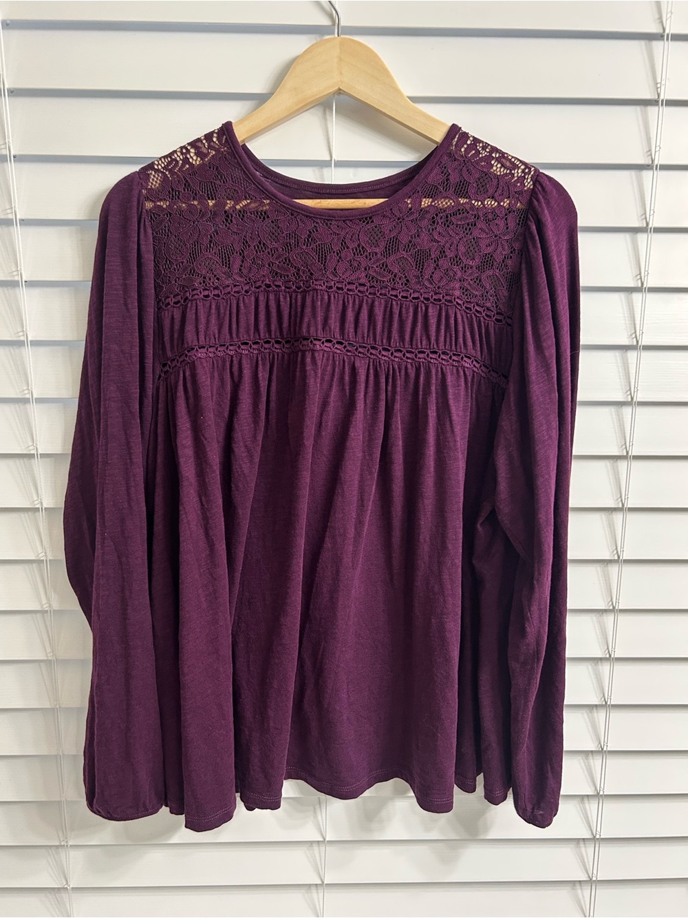 Torrid Women’s Lace Yoke Long Sleeve Top - Plum/Winter Bloom